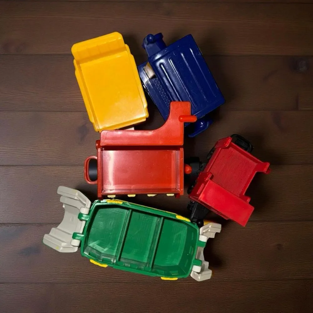 GeoTrax Fisher Price Passenger Transport Trolly & Red Caboose Train Cars A42
